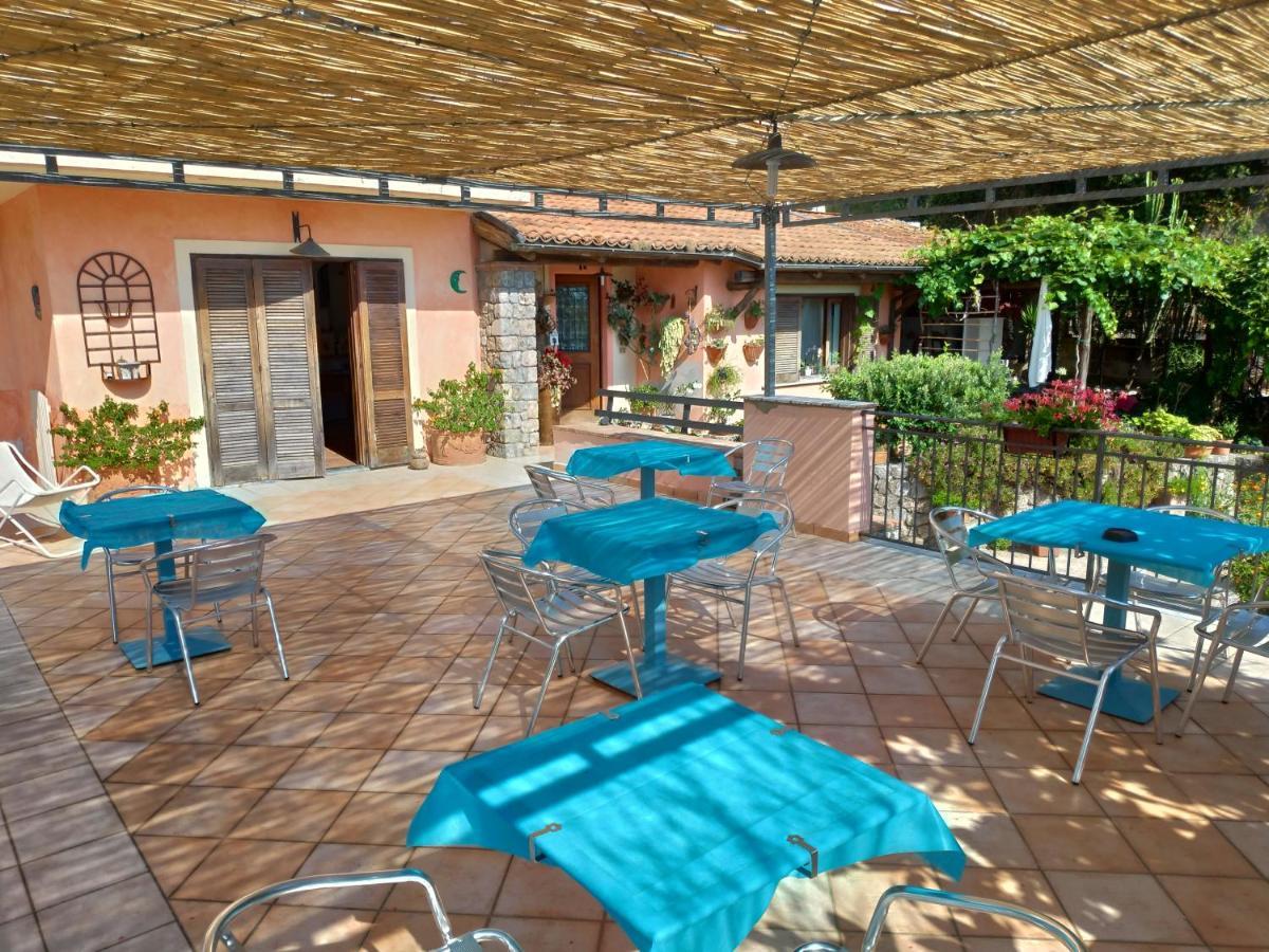 ماراتييا Bed & Breakfast Laino المظهر الخارجي الصورة