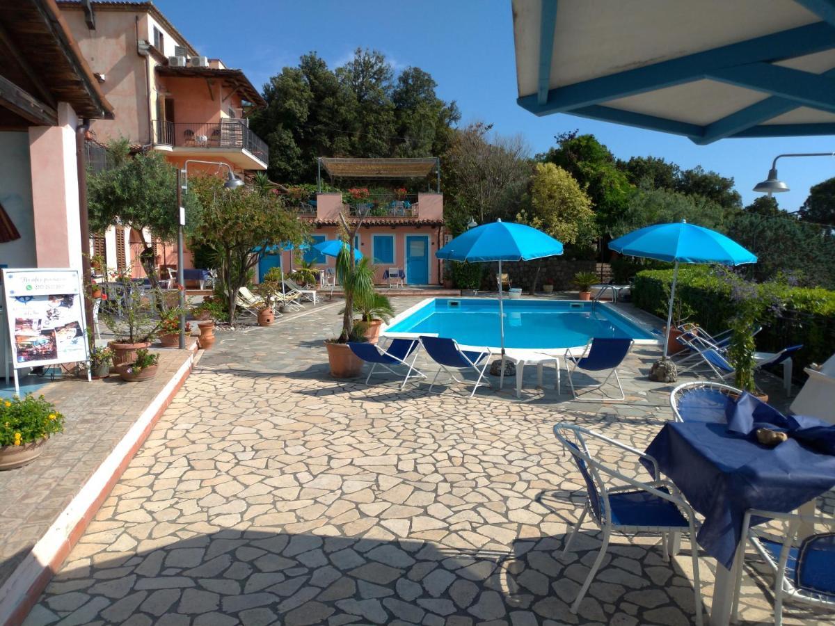 ماراتييا Bed & Breakfast Laino المظهر الخارجي الصورة