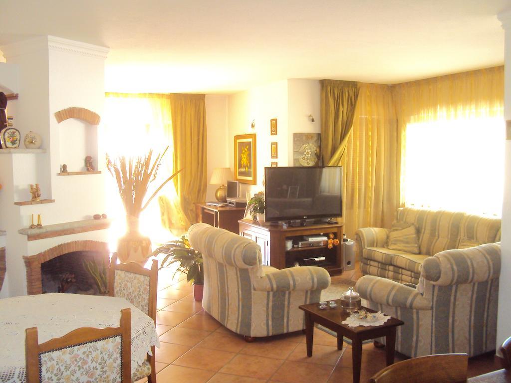 ماراتييا Bed & Breakfast Laino المظهر الخارجي الصورة