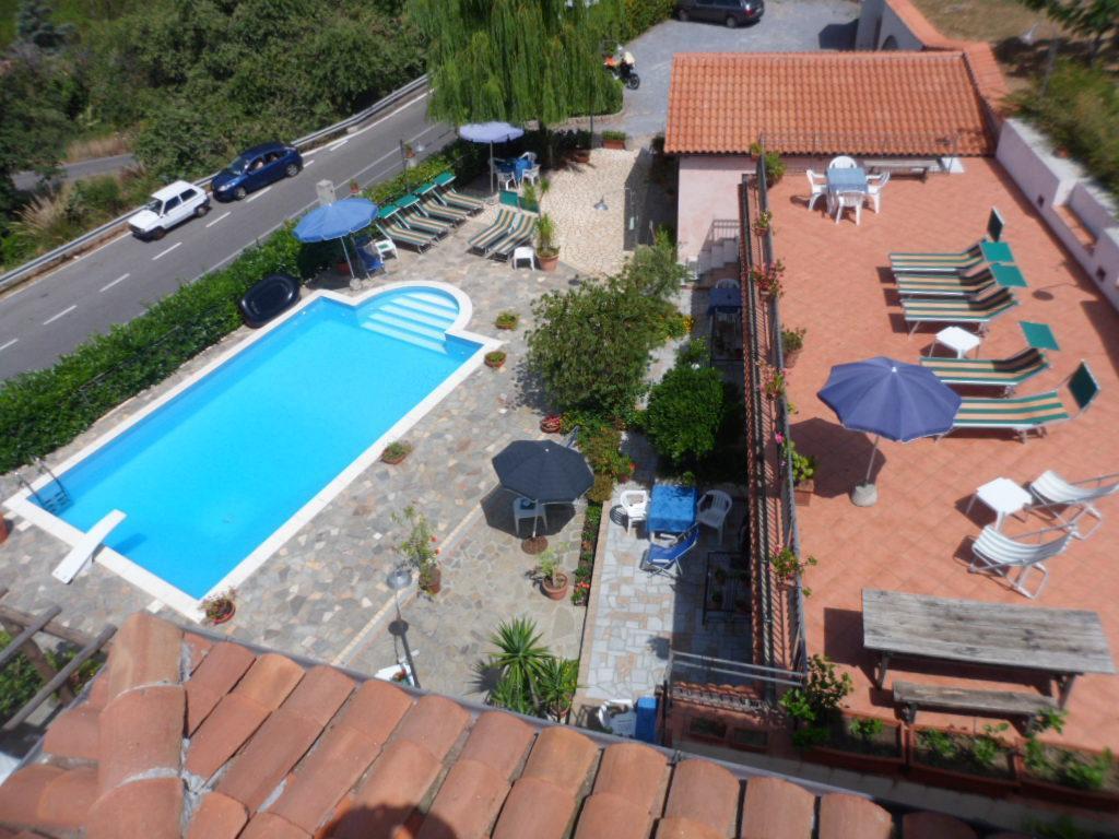 ماراتييا Bed & Breakfast Laino المظهر الخارجي الصورة
