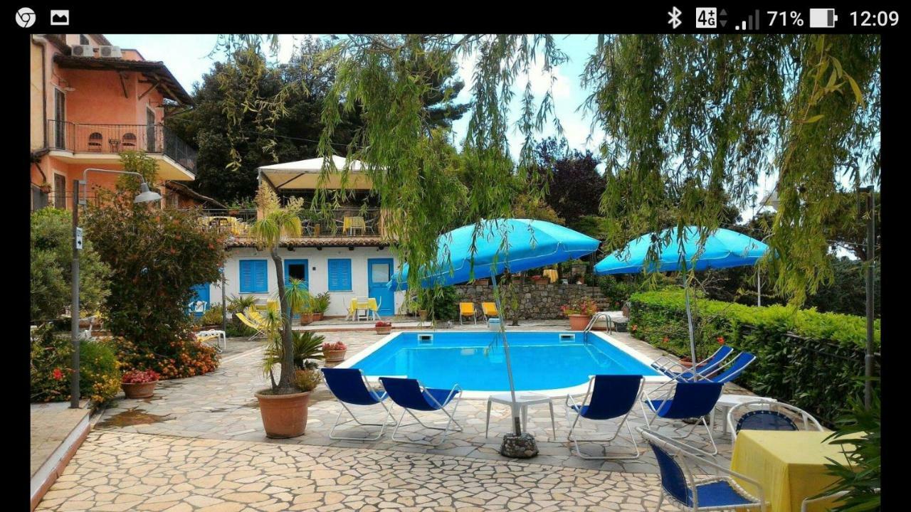 ماراتييا Bed & Breakfast Laino المظهر الخارجي الصورة